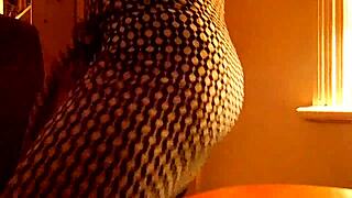 british thicc booty bitch twerking with fierce moves.