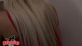 Shaved pussy gets fucked in High Definition vide