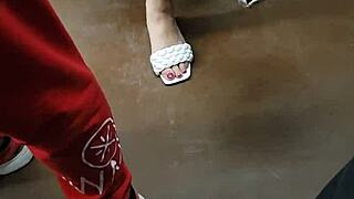 Queen’s pier, a hidden camera captures foot fetishis
