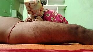 married aunty banging her lover outside