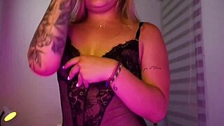 Sexy Colombian employee dons boss's lingerie in porn video