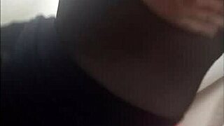 Colombian travesti plays sexy and anal balls in her pants