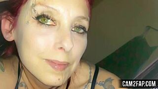 Free homemade porn video of an amateur MILF with a wet pussy