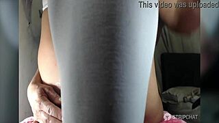 Beautiful ass to mouth masturbation scene