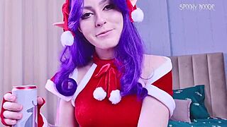 Misato's Christmas gift: hot lesbian pussy action