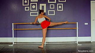 Yanna, the Hot Naked Gymnast, Shows Off Flexible Russian Moves