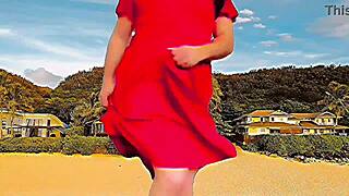 Sissy crossdresser shows off big ass in homemade video