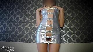 Youtuber flaunts her bald pussy while trying mini dresses