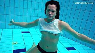 horny teen strips quick to flaunt her sexy curves! 😍