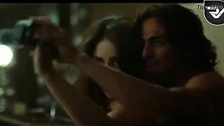 Sex scene with Indian actress Kareena Kapoor