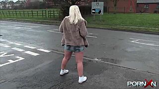 Public hummer with a mature blonde beauty and pissing fetish
