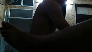 Vietnamese gay twink Le Anh Kien fucks bareback
