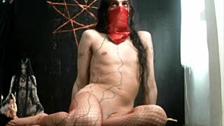 Beautiful shemale solo play with barefoot fetish