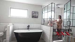hey, ended up in the wrong room but got a wild 4some blowjob!