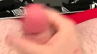 Gay man's solo pleasure before sleep: masturbation and ejaculation