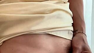 Got any daydreams about a wet puffy clit striptease?