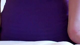 Play a fun ballbusting game with me