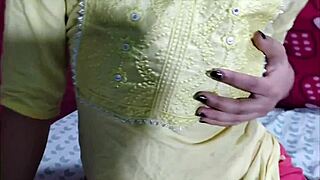Feeling wild with Desi Bhabhi's hot body in deep anal