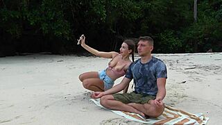 I suck stranger’s big dick on the beach
