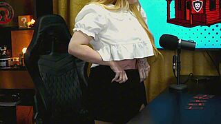 A Branquinha da Viamms Bent Over on Podcast Table Showing Tight Pussy