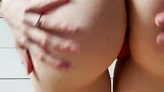 Petite blonde in tight jeans shows her cooleyhoppers in a homemade video