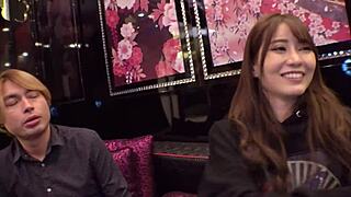 见过优雅日本妹子暗藏野性，追求新刺激吗？第一部分