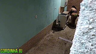 Vizinha safada gets a hot load on her face from neighbor