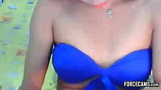 Vibrant amateur Asian ladyboy with strong sex drive