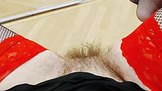ginger witch ginnagg moans while jerking off hairy cunt 😈