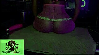 Rubbing toto brings intense orgasmic pleasure