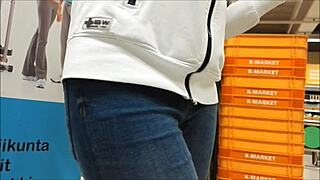 Teen Ass Captured in Tight Jeans on Hidden Cam