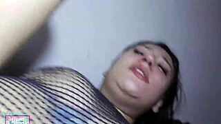 Yo, check this ninfomaniaca giving it up in the basement with raw anal action