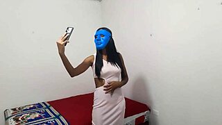 hey, india latina here, filming in spanish, dying to bang for my fans!