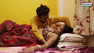 Hot desi Indian bhabhi pounded hard in bed