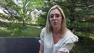 Alrox, 25, aide-soignante in Amiens, wanna show off her skinny body outdoors?