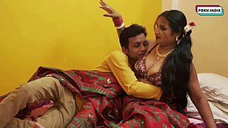 Hot desi Indian bhabhi pounded hard in bed