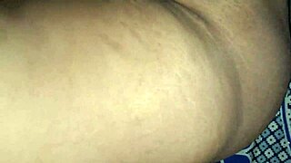 desi bhabhi goin wild with hard dildo fuckin, so wet!