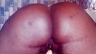 Queensandypussy Eagerly Awaits Dildo Play in Horny Session