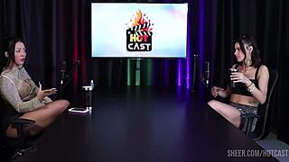 Melhores Momentos of Debora Andrade and Vitoria Beatriz in Hot Cast Interview