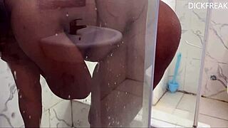 Can you believe this? Hot quickie with oga boss's wife in the bathtub!