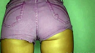 Moist ass ready for a hardcore pounding, wanna see?