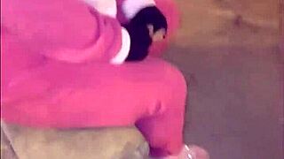 Acosando a Madura Venezolana Culona en Calles de Lima con Disfraz de Novia de Stitch! Anal Now!