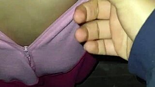 Acosando a Madura Venezolana Culona en Calles de Lima con Disfraz de Novia de Stitch! Anal Now!