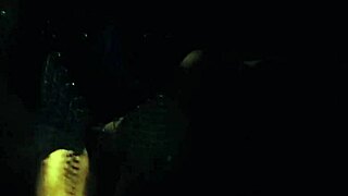 Wow, that hot Brazilian chick jumps on the dick right inside the car in the middle of the street 😈🚗